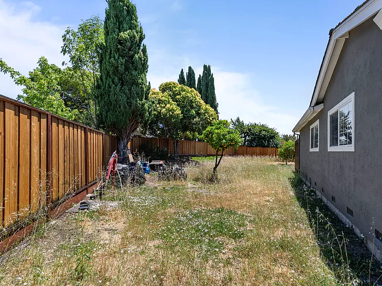 3438 Fife Way — Photo 46
