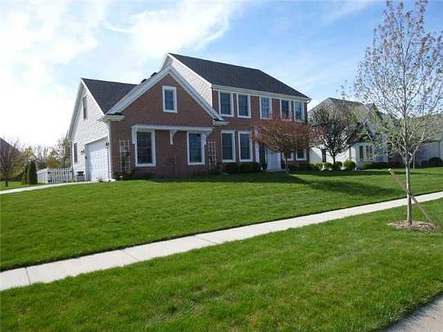 2nd image of 2001 Adams Ct