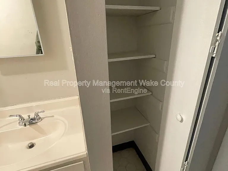4702 Walden Pond Dr #D — Photo 14