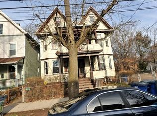 122 Plymouth St, New Haven, CT 06519