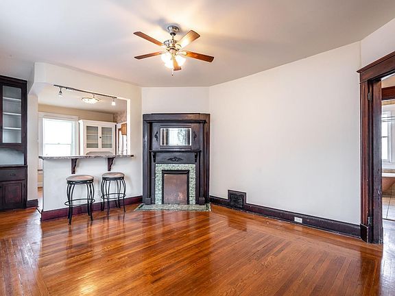 5th image of 2136 Cleneay Ave