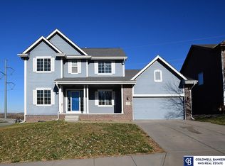 17024 Rampart St, Omaha, NE 68136