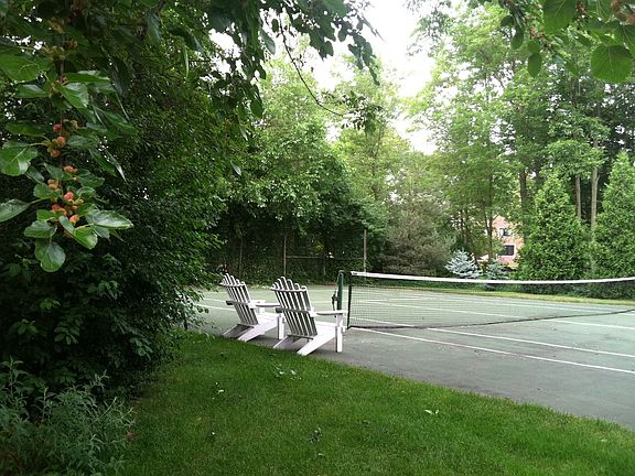 Tennis court