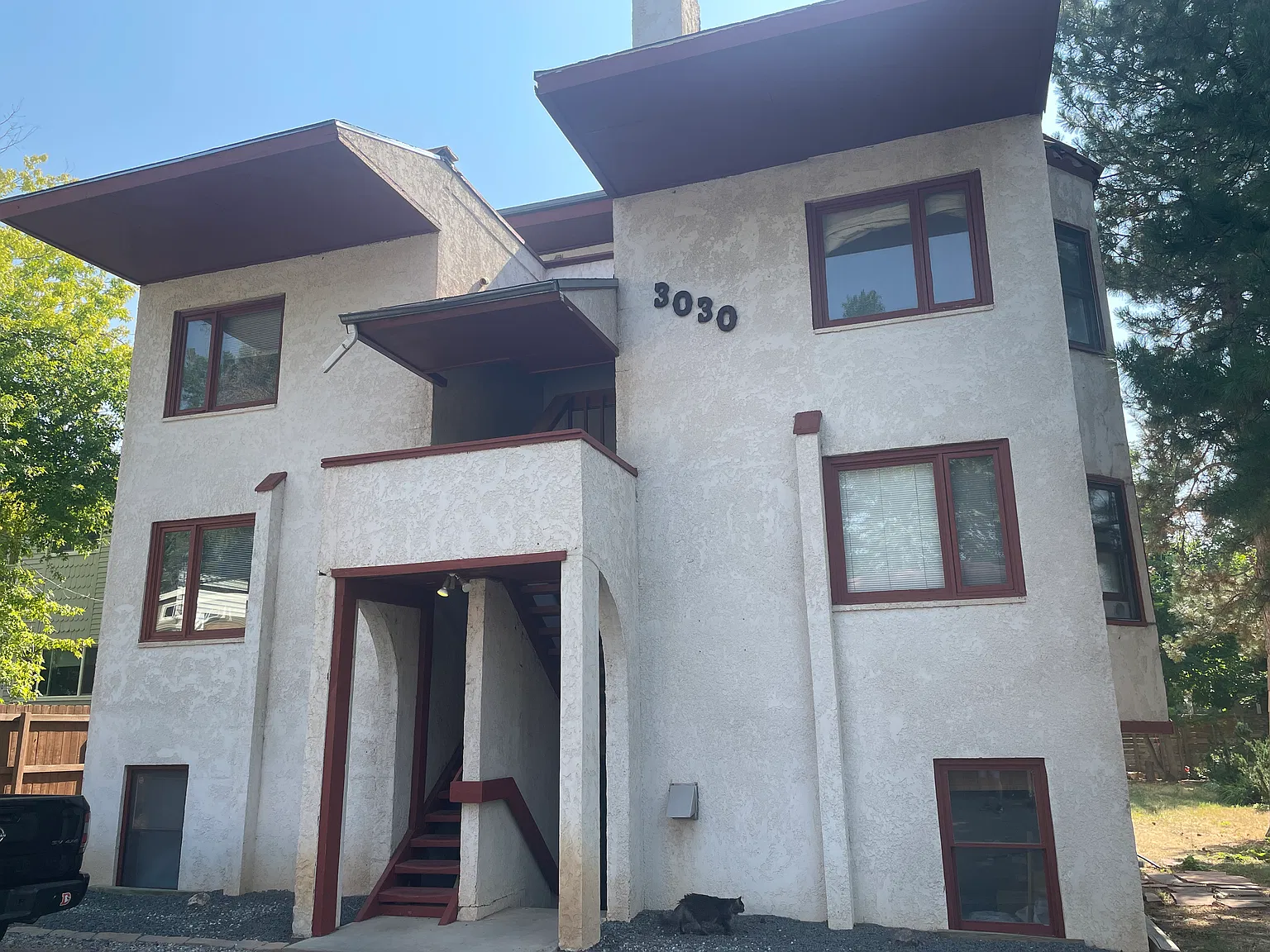 3 bed, 1100 sqft, $2,995 — Photo 1