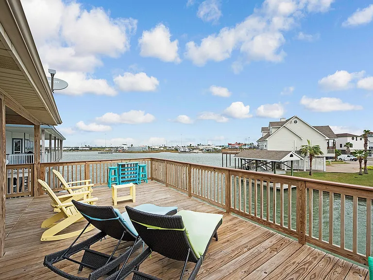 336 Admiral Cir — Photo 11