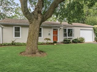 718 Russet Ln, Streamwood, IL