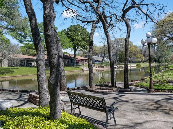 2415 Lakeview Cir, Arlington, TX 76013