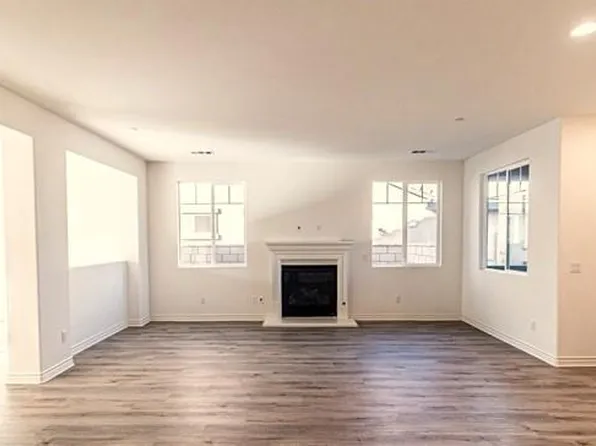 11592 Beachcomber Ln, Victorville, CA 92392