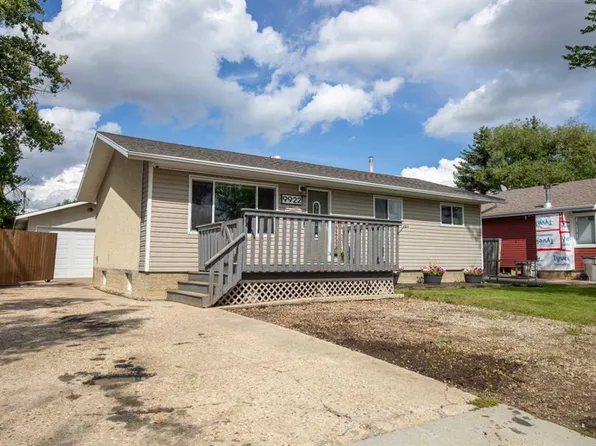 9922 S 83rd Ave, Grande Prairie, AB T8V 3T5
