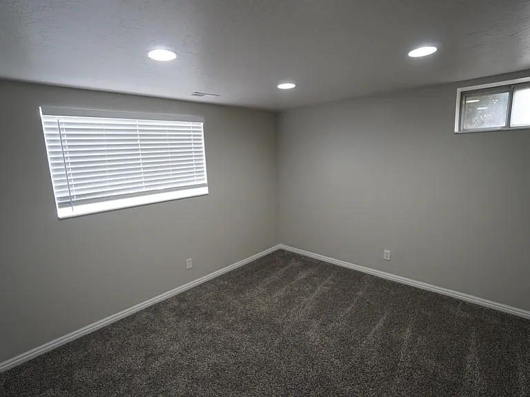 4402 Jefferson Ave — Photo 19