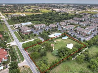 2435 W Omaha St, Broken Arrow, OK 74012