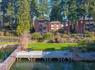 238 Ridgeway Rd #16C, Lake Oswego, OR 97034