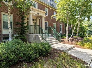 295 Ridge Rd APT 8, Wethersfield, CT 06109