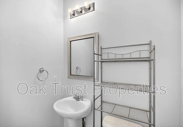 7853 Lumberton Rd — Photo 13