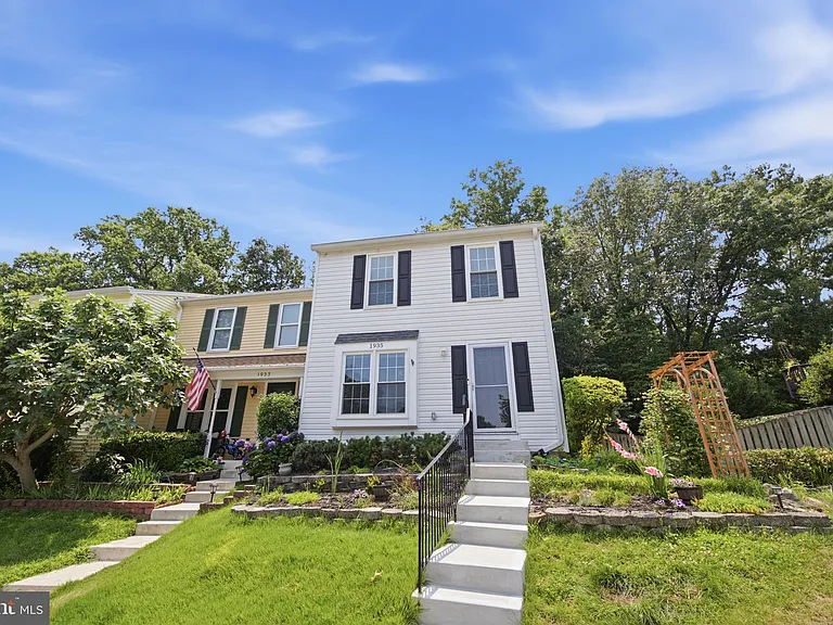 1935 Pohick Creek Ct — Photo 1