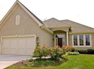 7927 W 137th St, Overland Park, KS 66223