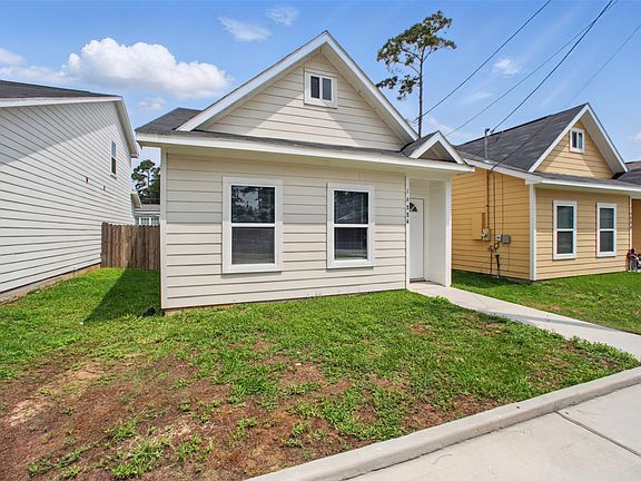 3rd image of 16884 Kempwood #16884