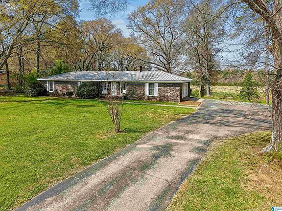 2nd image of 2806 Oakdale Rd S