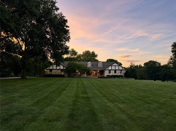 3906 W 143rd St, Leawood, KS 66224