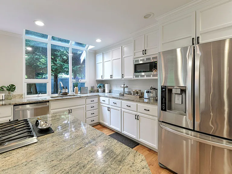 3360 212th Ct SE — Photo 7