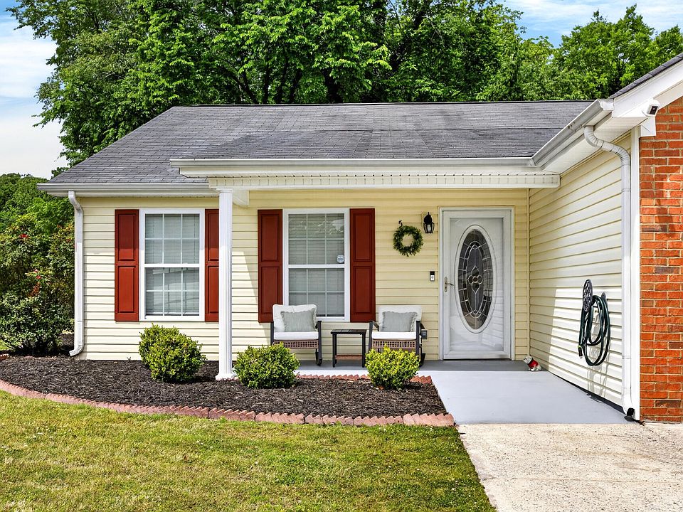 1st image of 5 Sheila Gail Ln