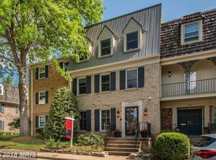 2309 N Glebe Rd, Arlington, VA 22207