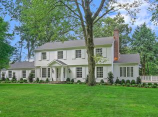 15 Gray Oaks Ln, Greenwich, CT 06830