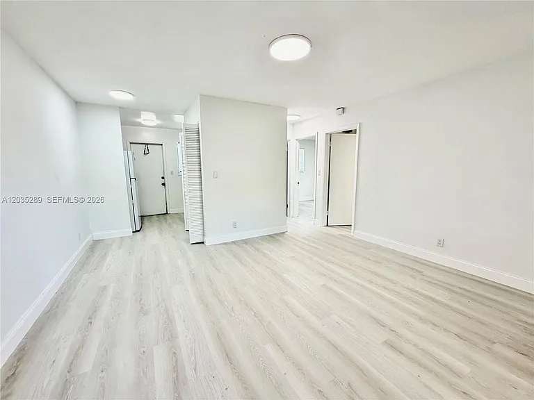 2417 NW 20th St #1 — Photo 2