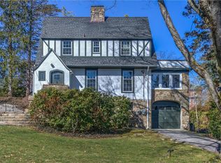 77 Kewanee Rd, New Rochelle, NY 10804