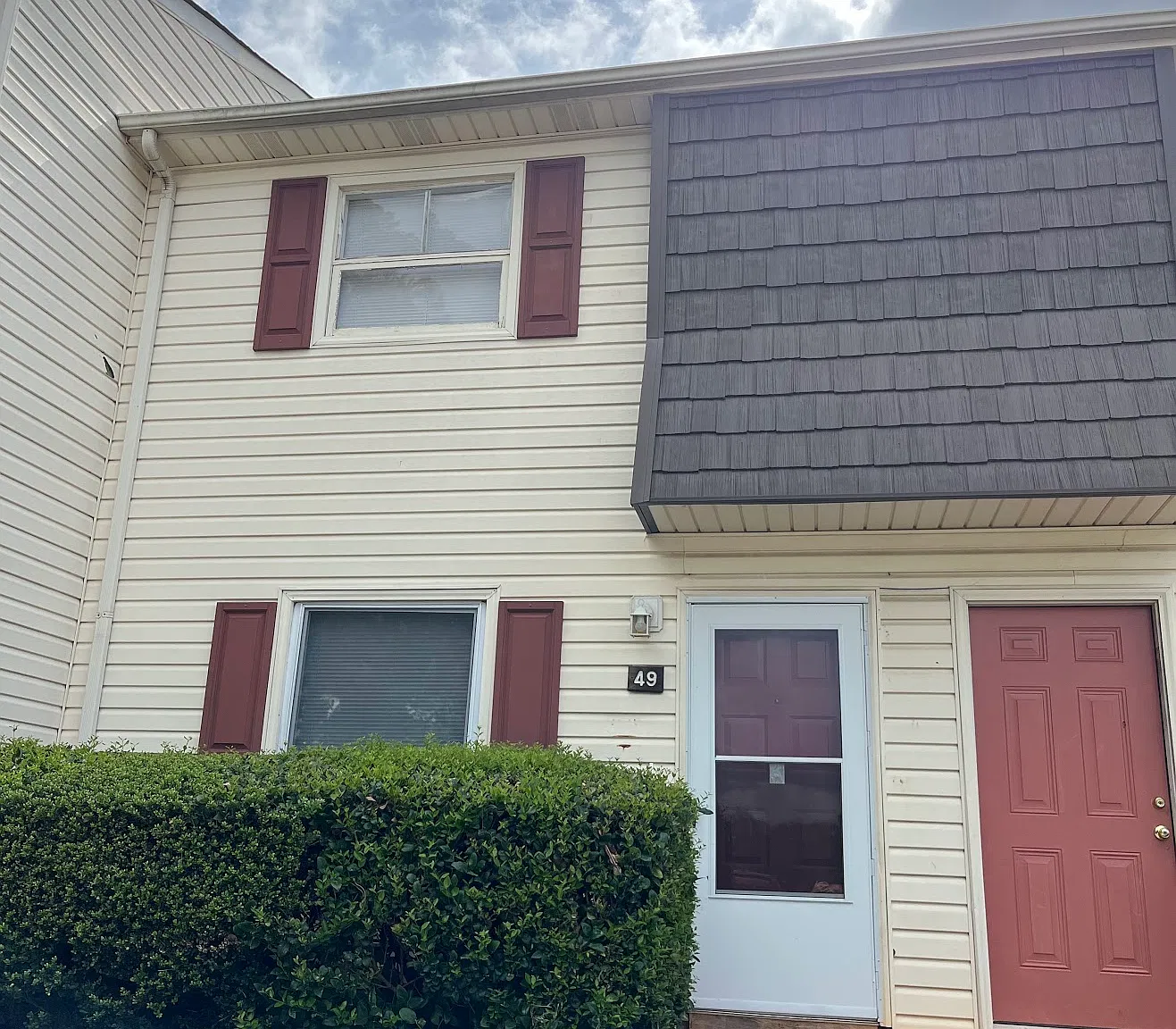 2 bed, 1.5 bath, 1100 sqft, $1,400 — Photo 1