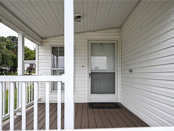 2nd image of 1039 Golden Cir