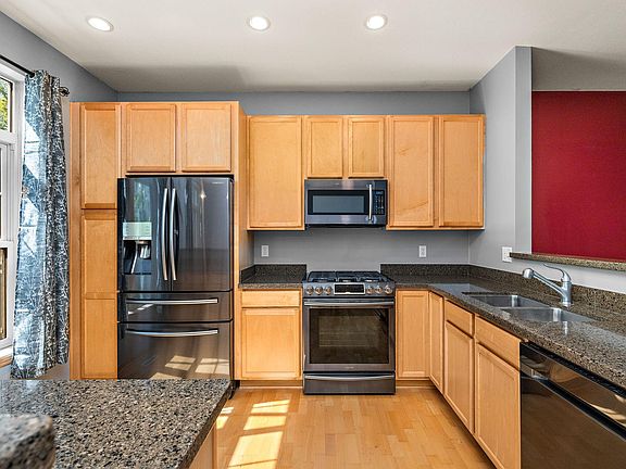 4th image of 8104 Main St N