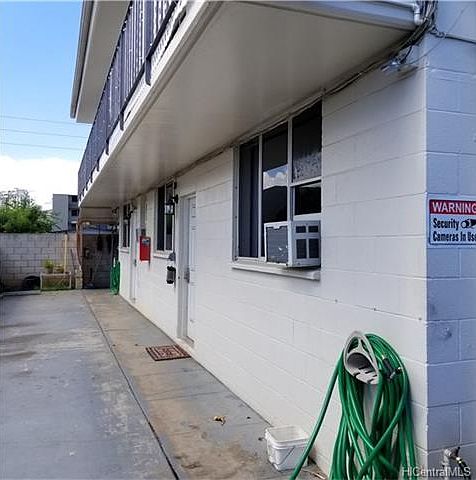 2nd image of 3134 Brokaw St APT A