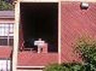 2074 Crestway Dr, Memphis, TN 38134