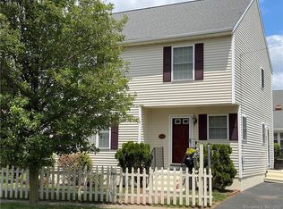576 Hollister St, Stratford, CT 06615