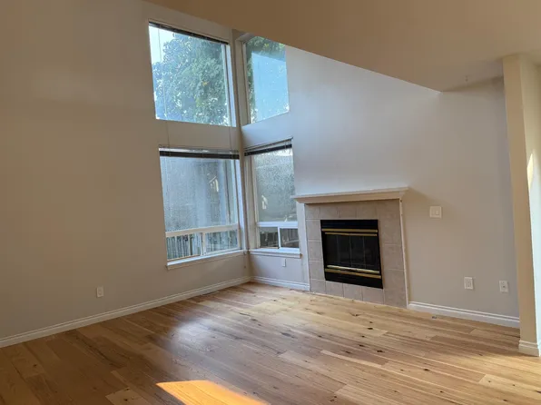 11619 NE 90th St, Kirkland, WA 98033