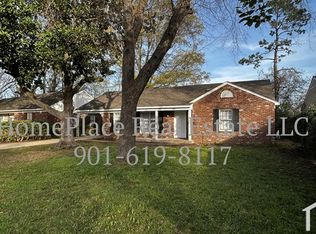 3380 Powers Rd, Memphis, TN 38128