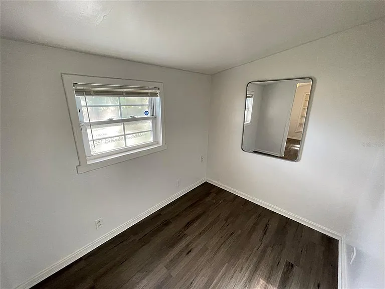 1022 Oregon Ave — Photo 12