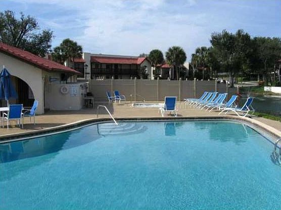 2nd image of 7201 Country Club Dr