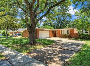 10322 Old Orchard Rd, La Porte, TX 77571