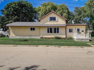 708 Minerva St, Horicon, WI 53032