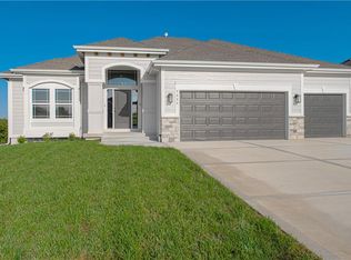 1548 Timber Ridge Dr, Liberty, MO 64068