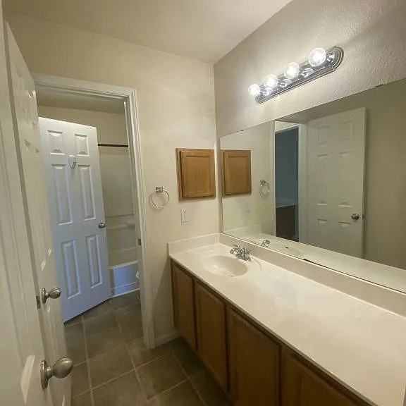 6111 Graphite Dr — Photo 31