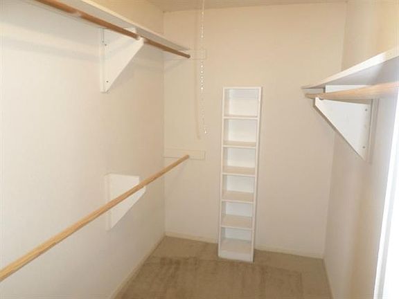 5th image of 1628 Bedford Oaks Dr