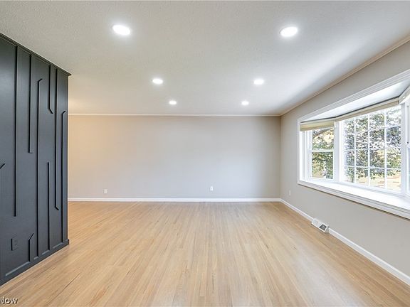 5th image of 6366 Dunfield Dr