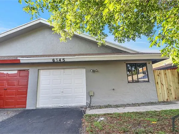6545 Harbour Rd, Pompano Beach, FL 33068