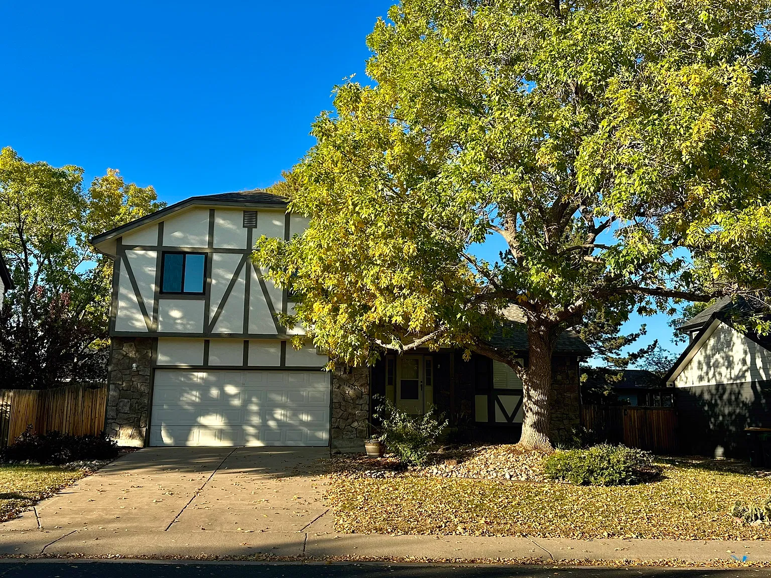 4 bed, 2982 sqft, $2,900 — Photo 1