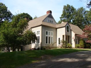 13 Armand Pl, Ridgefield, CT 06877