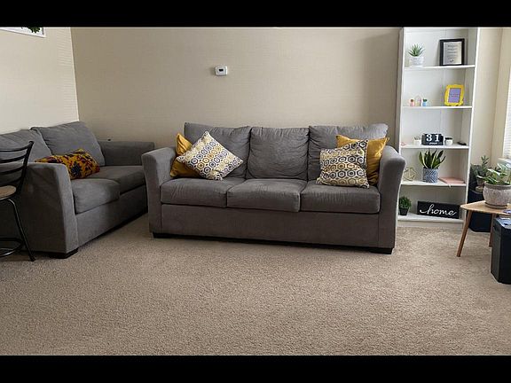 3rd image of 1267 Wyndham Dr #106