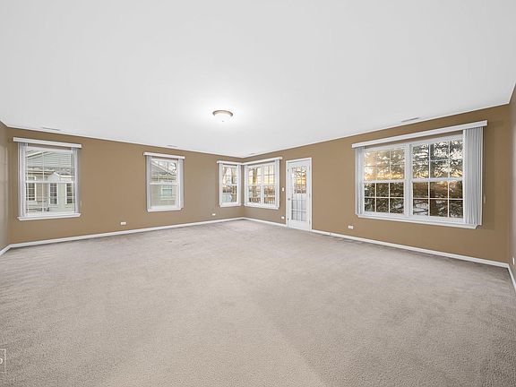 3rd image of 252 Blue Spruce Ln